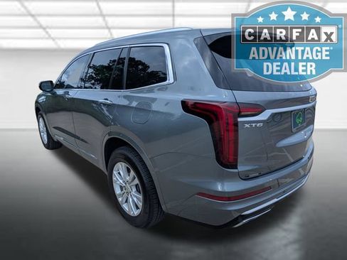 Used 2022 Cadillac XT6 Luxury w/ LPO, Floor Liner Package FWD image 2