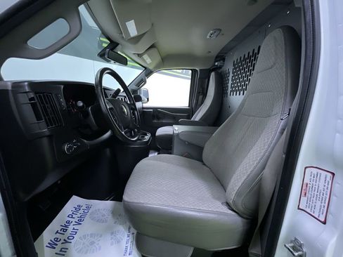Used 2021 Chevrolet Express 2500 w/ Driver Convenience Package image 16