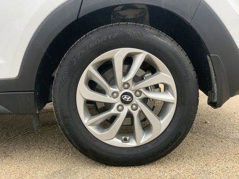 Used 2017 Hyundai Tucson SE image 32