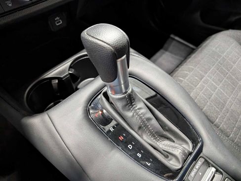 Certified 2023 Honda HR-V LX image 26
