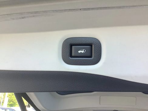 Used 2015 Nissan Rogue SL w/ SL Premium Package AWD/4WD image 16