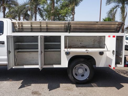 Used 2020 Ford F550 4x4 Crew Cab Super Duty image 6