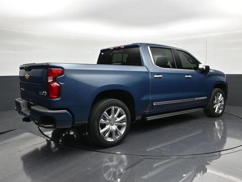 Used 2024 Chevrolet Silverado 1500 High Country AWD/4WD image 5