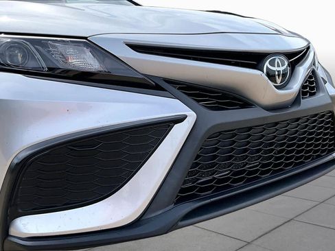 Used 2024 Toyota Camry SE FWD image 28