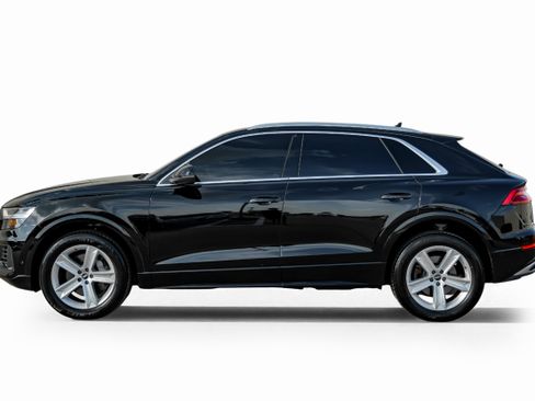 Used 2021 Audi Q8 Premium w/ Convenience Package image 11