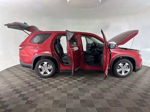 Certified 2024 Honda Pilot EX-L image 17