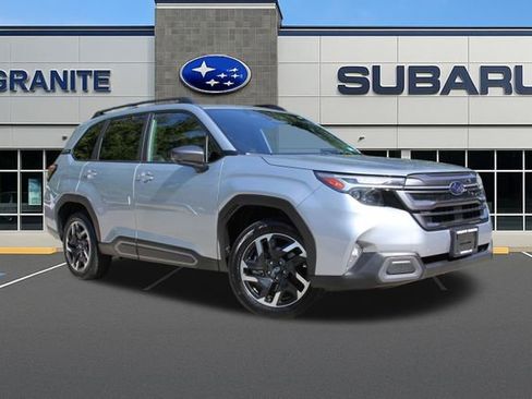 Used 2025 Subaru Forester Limited image 4