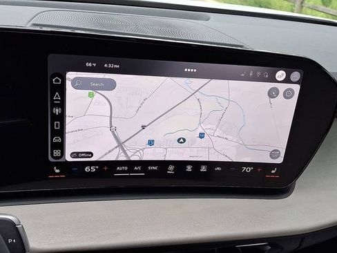 New 2026 Audi Q3 quattro 2.0T AWD/4WD image 12