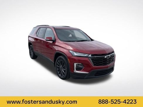 Used 2023 Chevrolet Traverse RS image 7