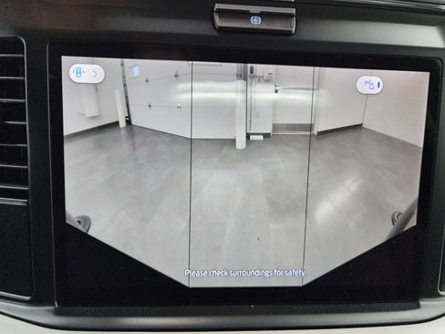 Used 2025 Ford F250 XLT w/ Black Appearance Package image 57