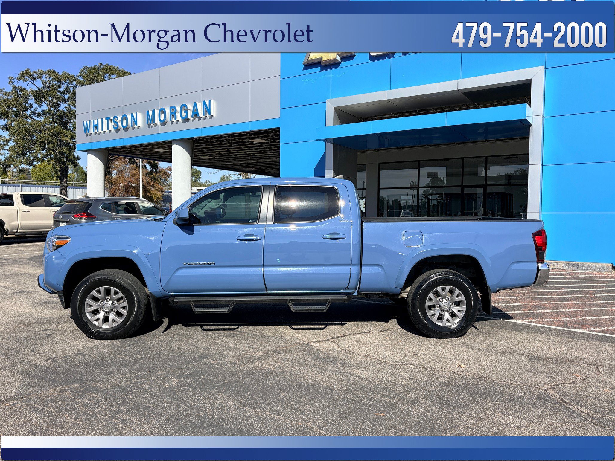 Used 2019 Toyota Tacoma SR5 RWD image 2