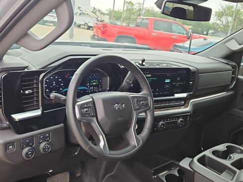 Used 2024 Chevrolet Silverado 2500 LT w/ Z71 Sport Edition AWD/4WD image 10