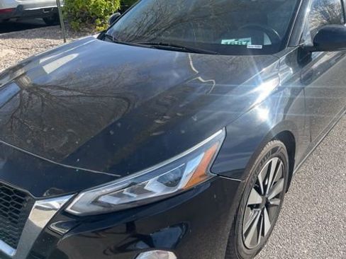 Used 2019 Nissan Altima 2.5 SV image 4