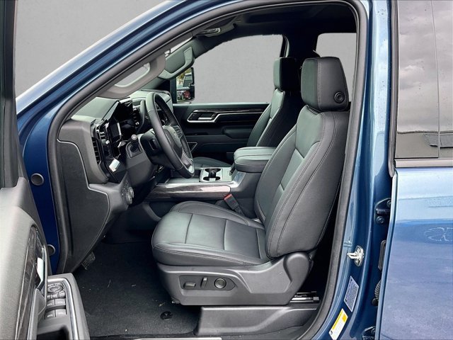 Used 2026 Chevrolet Silverado 2500 LTZ w/ Trail Boss Package AWD/4WD image 28