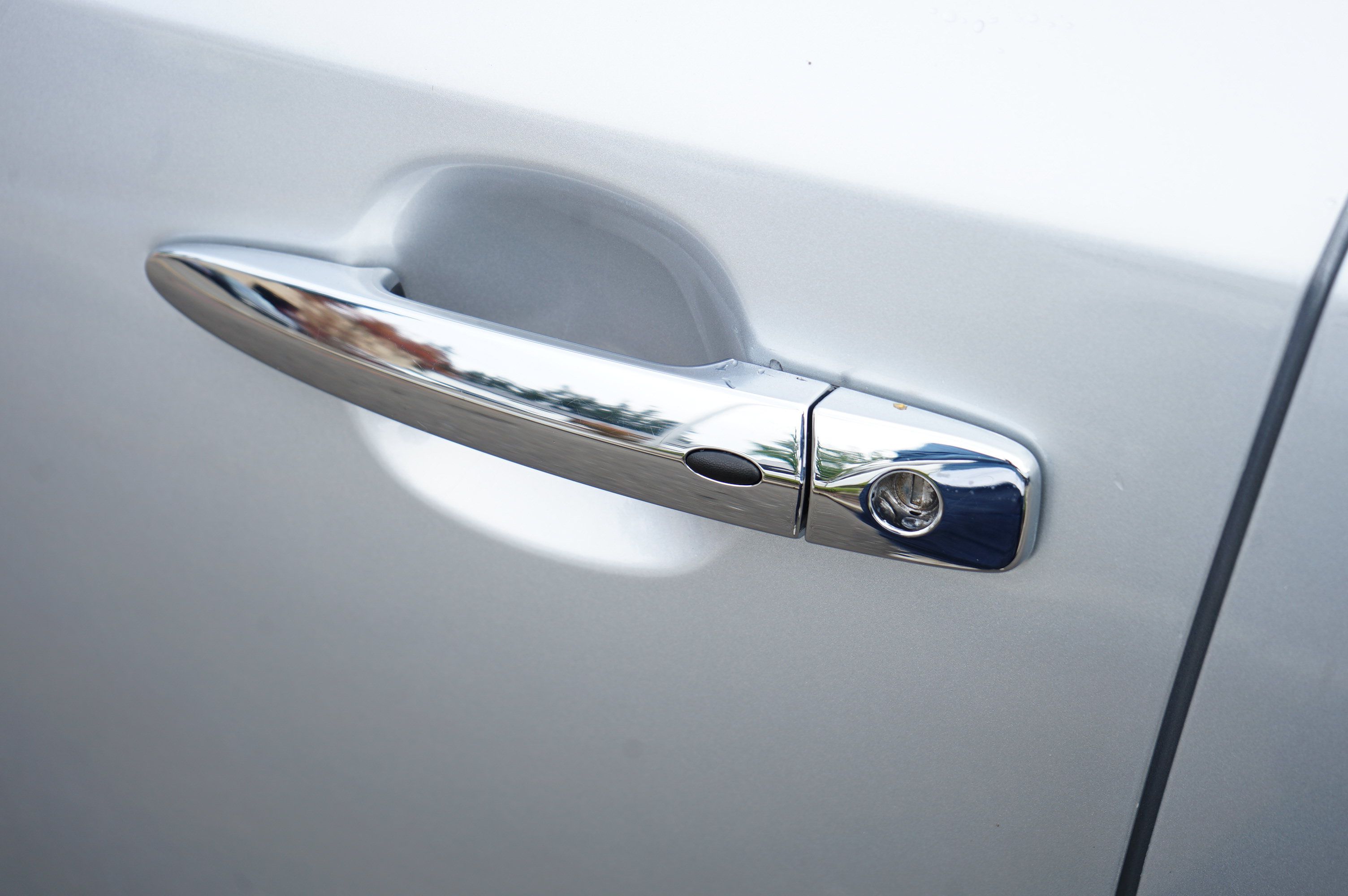 Used 2025 Nissan Leaf S FWD image 11