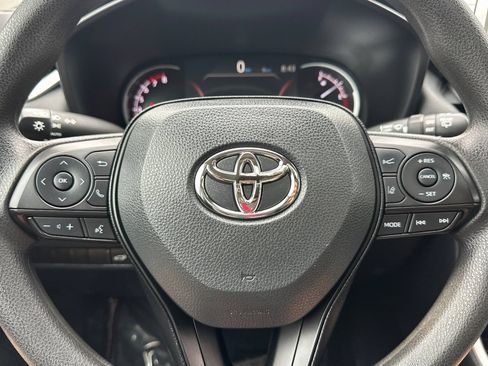Used 2024 Toyota RAV4 XLE w/ Convenience Package FWD image 24