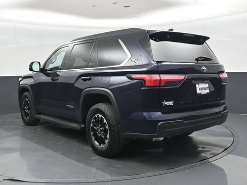 Used 2025 Toyota Sequoia SR5 w/ TRD Off-Road Package AWD/4WD image 27