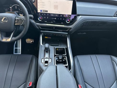 New 2026 Lexus TX 500h image 15