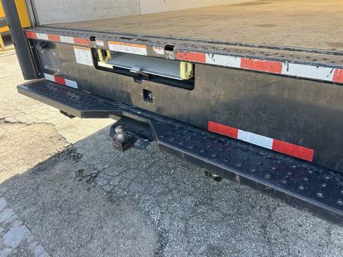 Used 2022 GMC Savana 3500 Extended w/ Power Convenience Package RWD image 12