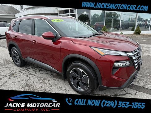 Used 2025 Nissan Rogue SV w/ SV Premium Package image 10