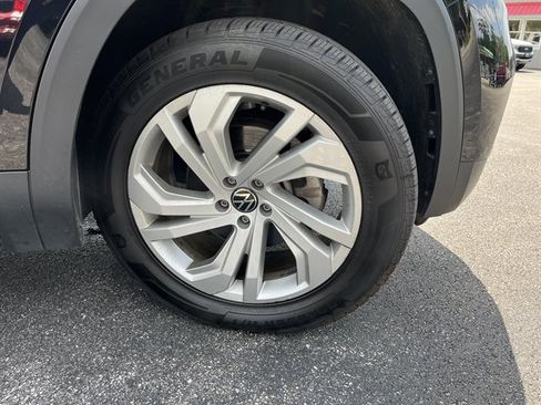 Used 2023 Volkswagen Atlas SE AWD/4WD image 6
