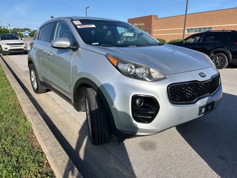 Used 2018 Kia Sportage LX AWD/4WD image 2