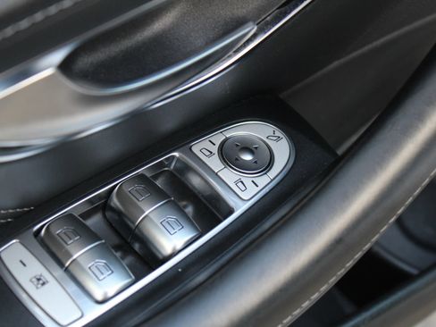 Used 2018 Mercedes-Benz E 63 AMG S image 28