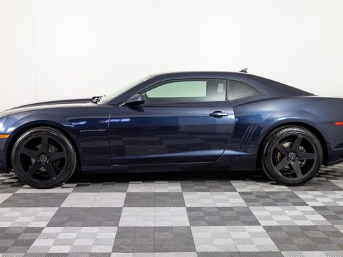 Used 2014 Chevrolet Camaro LT image 3