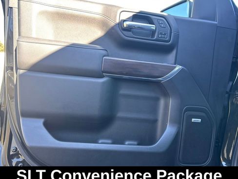 Certified 2021 GMC Sierra 1500 SLT image 17