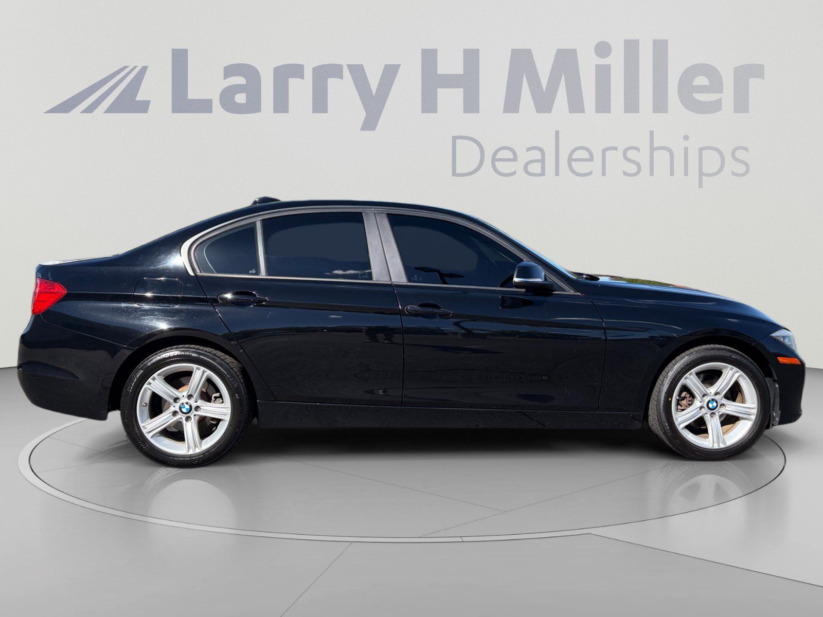 Used 2015 BMW 320i xDrive Sedan AWD/4WD image 6