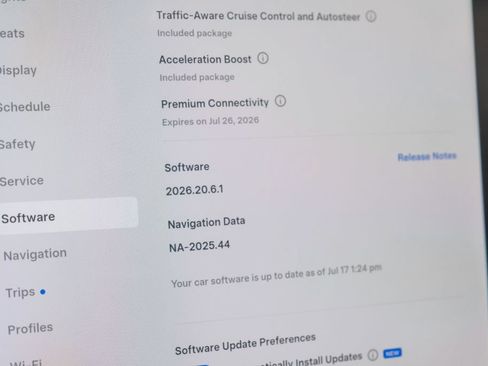 Used 2021 Tesla Model Y Long Range AWD/4WD image 38