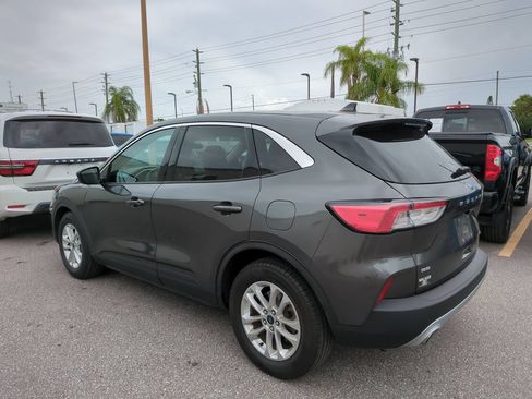 Used 2020 Ford Escape SE FWD image 4