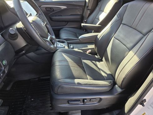 Used 2022 Honda Passport TrailSport image 27