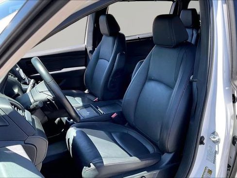 Used 2025 Honda Odyssey Sport-L image 15