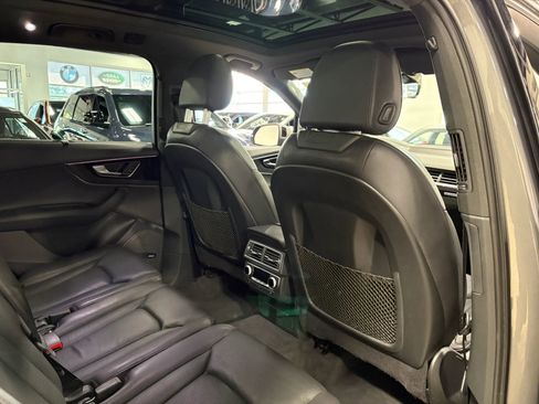 Used 2017 Audi Q7 3.0T Prestige w/ Prestige Package AWD/4WD image 26