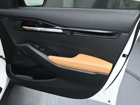 Used 2024 Kia Seltos EX image 15