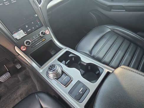 Used 2024 Ford Edge SEL AWD/4WD image 23