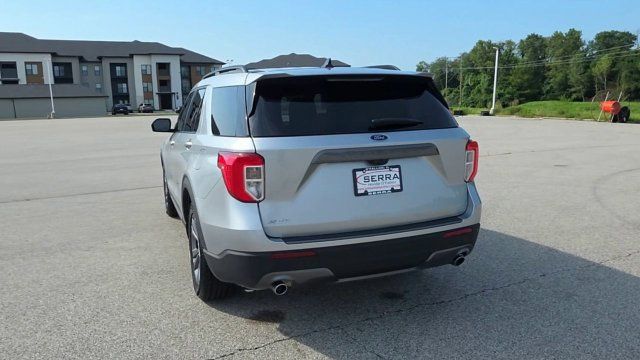 Used 2024 Ford Explorer XLT w/ Equipment Group 202A RWD image 6