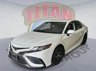 Certified 2024 Toyota Camry SE image 1