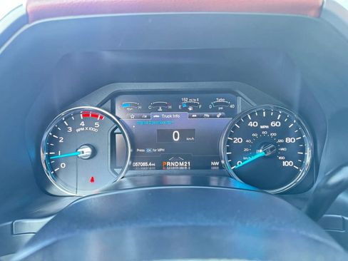 Used 2019 Ford F350 Platinum w/ Platinum Ultimate Package AWD/4WD image 17