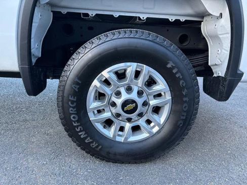 Used 2025 Chevrolet Silverado 2500 W/T w/ WT/CX Safety Package image 7