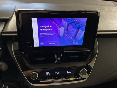 Used 2024 Toyota Corolla LE image 2