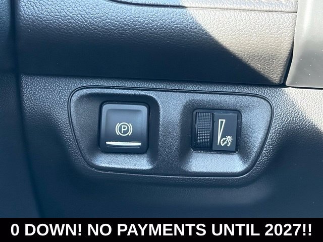 Used 2018 GMC Acadia Denali w/ Technology Package FWD image 22
