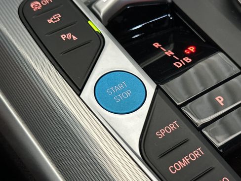 Used 2023 BMW i4 eDrive40 w/ M Sport Package RWD image 21
