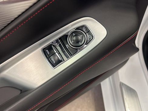 Used 2023 Chevrolet Corvette Stingray Premium Cpe w/ Z51 Performance Package image 14