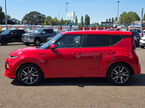 Used 2022 Kia Soul Turbo image 5