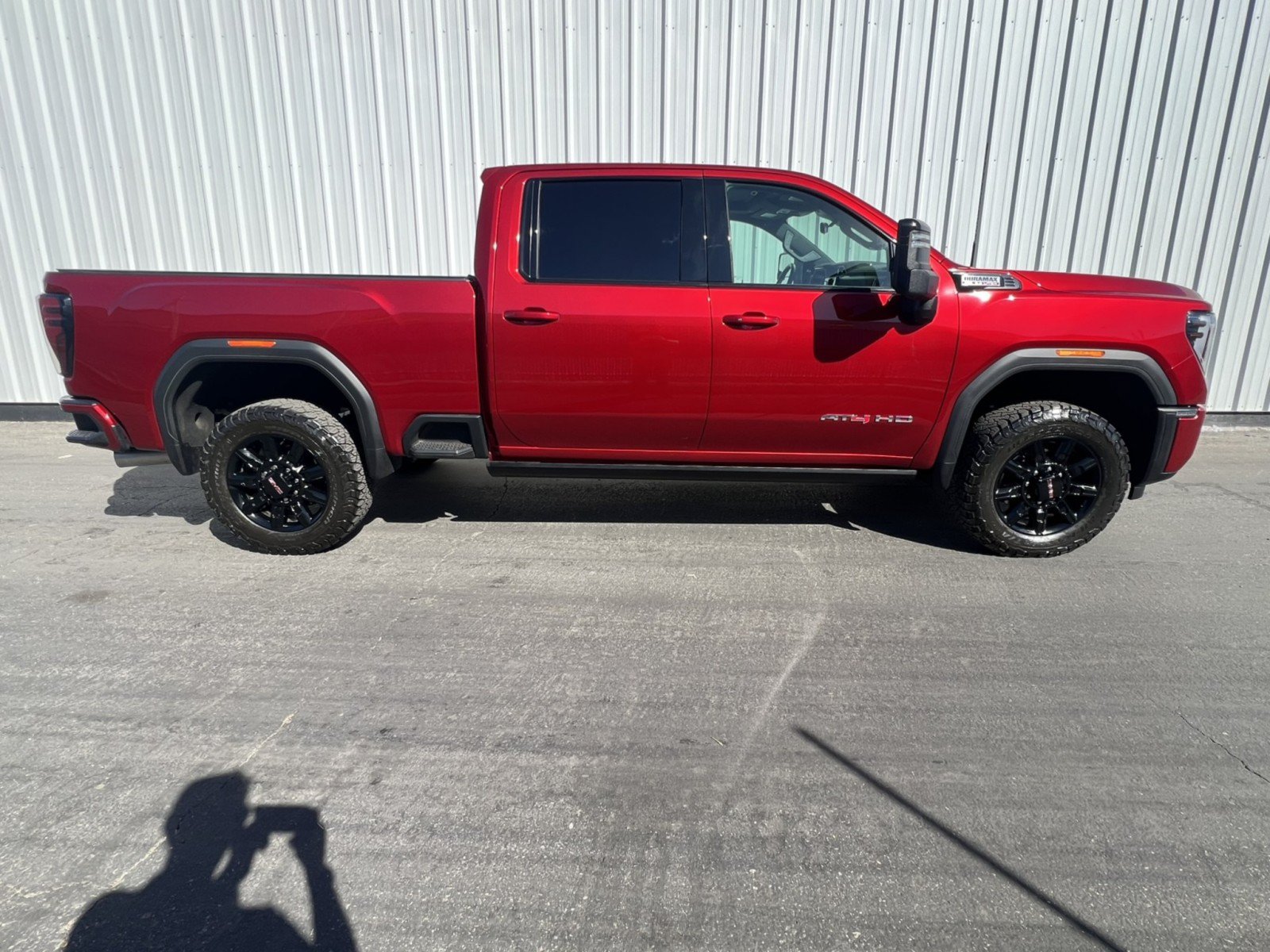 Used 2025 GMC Sierra 3500 AT4 w/ AT4 Premium Plus Package AWD/4WD image 7