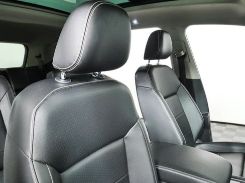 Certified 2022 Volkswagen Atlas SE FWD image 25