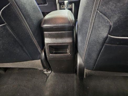 Used 2018 Toyota Corolla SE FWD image 34