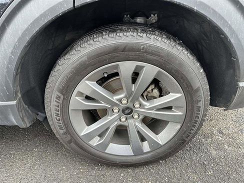 Certified 2023 Ford Explorer XLT w/ Equipment Group 202A image 4